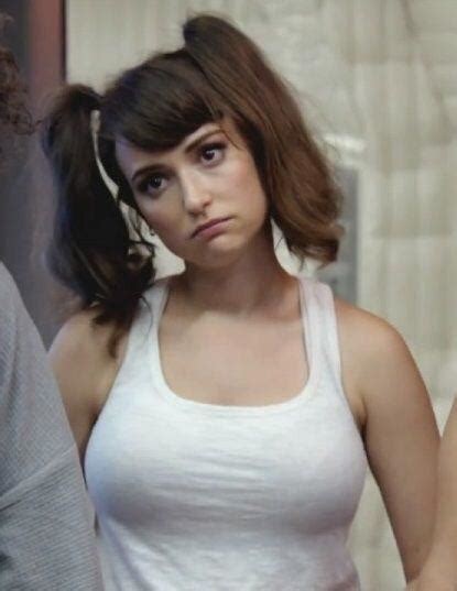 milana vayntrub boobs|Milana Vayntrub (Lily from AT&T) : r/Celebswithbigtits